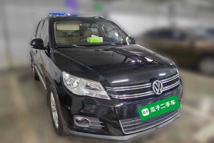 Used Volkswagen Tiguan 2012 1.8TSI Automatic All-Wheel Drive Elite Edition Front Right 45 Deg