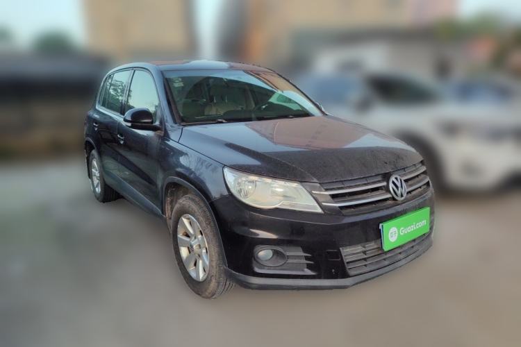 Used Volkswagen Tiguan 2012 1.8TSI Manual Two-Wheel Drive Urban Edition Front Right 45 Deg