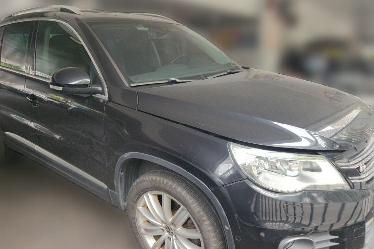 Used Volkswagen Tiguan 2012 2.0 TSI Automatic All-Wheel Drive Elite Edition Front Right 45 Deg