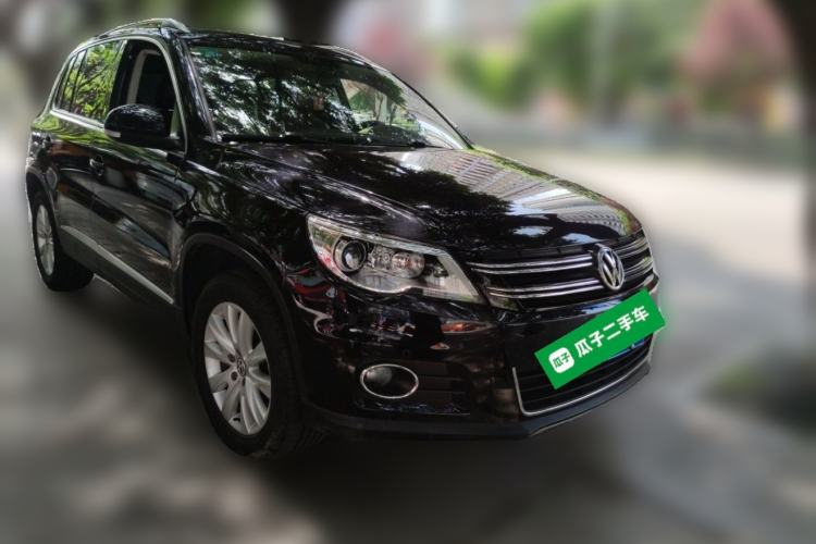 Used Volkswagen Tiguan 2012 2.0 TSI Automatic All-Wheel Drive Flagship Edition Front Right 45 Deg
