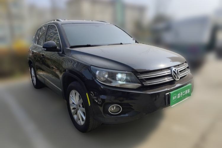 Used Volkswagen Tiguan 2012 2.0 TSI Comfort Edition Front Right 45 Deg