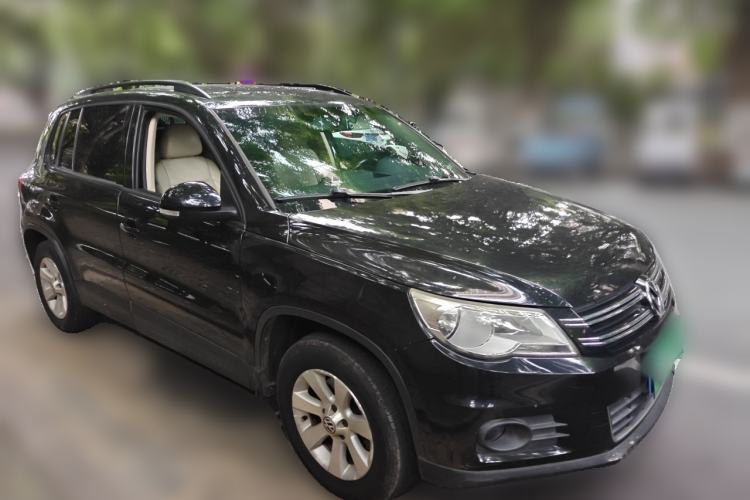 Used Volkswagen Tiguan 2012 1.8TSI Automatic Two-Wheel Drive Urban Edition Front Right 45 Deg