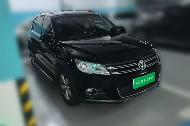 Used Volkswagen Tiguan 2012 1.8TSI Automatic All-Wheel Drive Elite Edition Front Right 45 Deg