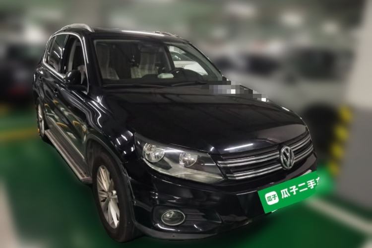 Used Volkswagen Tiguan 2012 2.0 TSI Comfort Edition Front Right 45 Deg