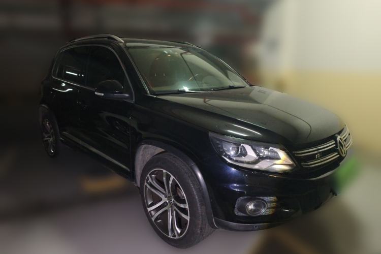 Used Volkswagen Tiguan 2012 2.0 TSI Comfort Edition Front Right 45 Deg