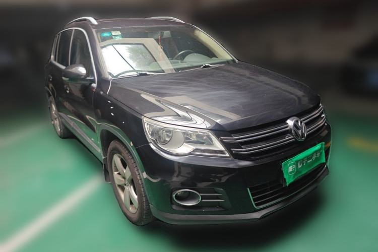Used Volkswagen Tiguan 2012 1.8TSI Automatic All-Wheel Drive Elite Edition Front Right 45 Deg