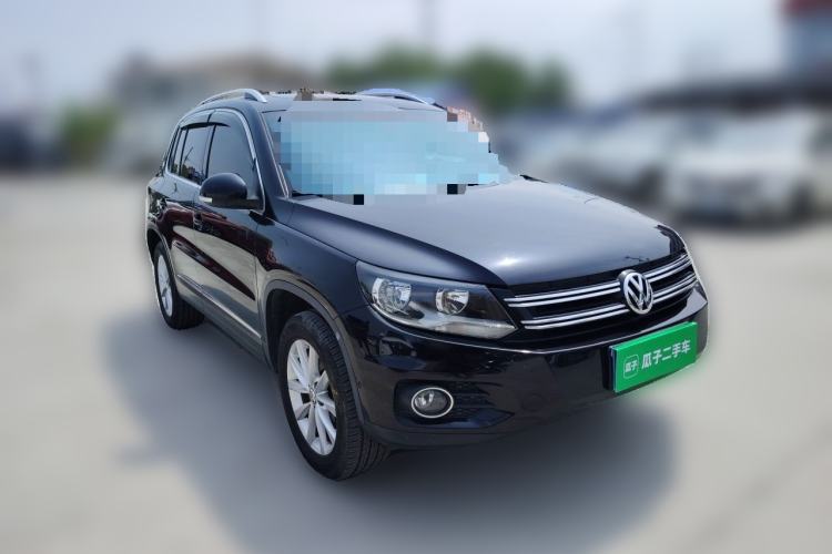 Used Volkswagen Tiguan 2012 2.0 TSI Comfort Edition Front Right 45 Deg