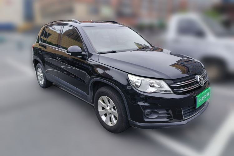 Used Volkswagen Tiguan 2012 1.8TSI Automatic Two-Wheel Drive Trend Edition Front Right 45 Deg