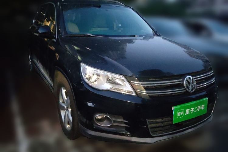 Used Volkswagen Tiguan 2012 1.8TSI Automatic All-Wheel Drive Elite Edition Front Right 45 Deg