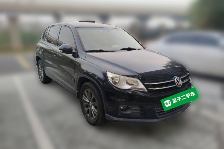 Used Volkswagen Tiguan 2012 1.8TSI Manual Two-Wheel Drive Urban Edition Front Right 45 Deg