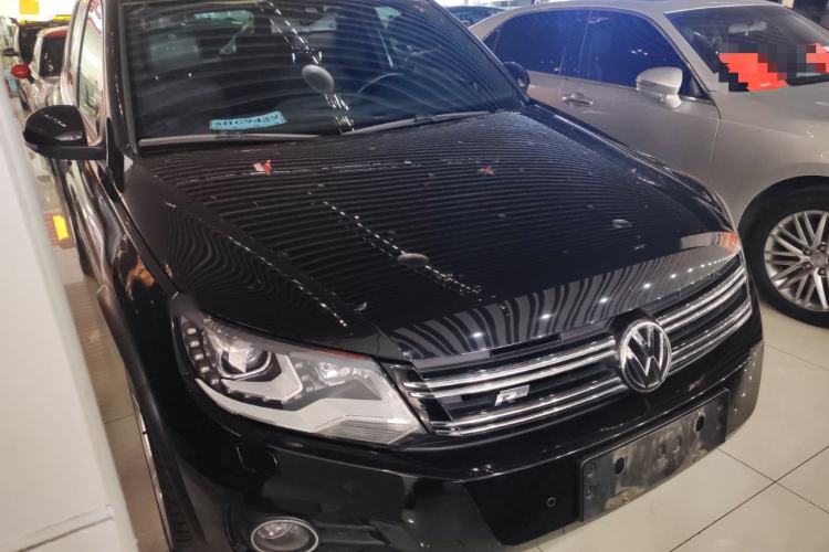 Used Volkswagen Tiguan 2012 2.0 TSI Luxury Edition Front Right 45 Deg