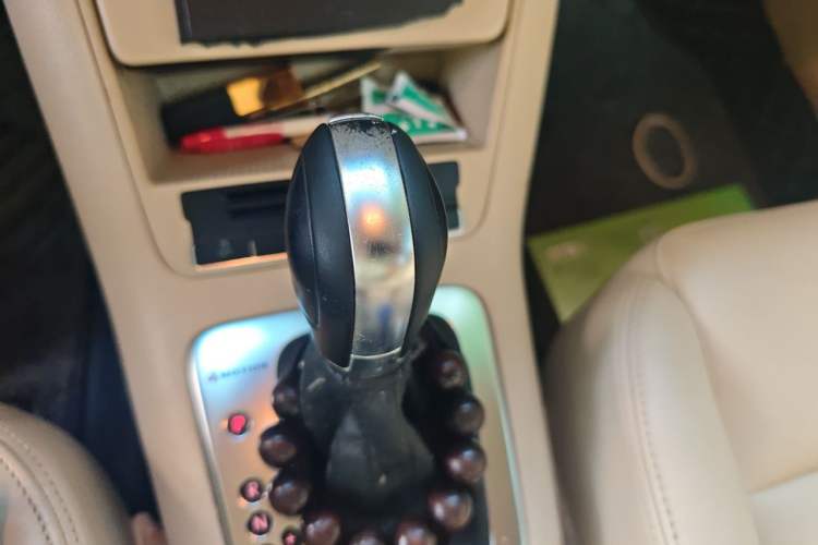 Used Volkswagen Tiguan 2012 1.8TSI Automatic All-Wheel Drive Elite Edition Gear Lever