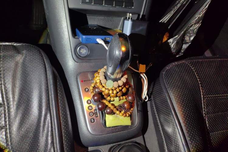 Used Volkswagen Tiguan 2012 2.0 TSI Automatic All-Wheel Drive Elite Edition Gear Lever