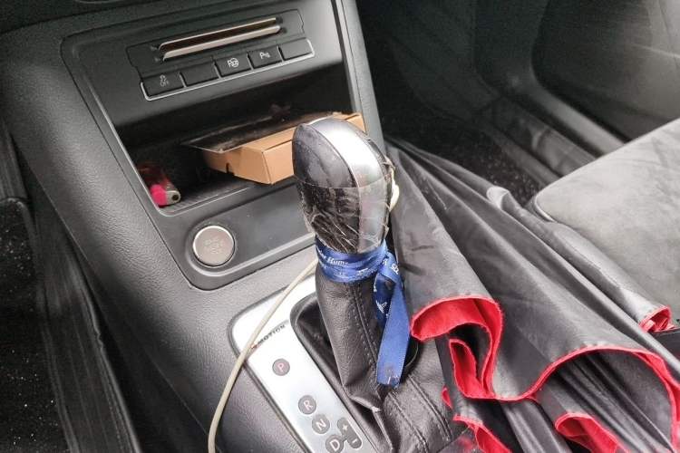 Used Volkswagen Tiguan 2012 2.0 TSI Automatic All-Wheel Drive Flagship Edition Gear Lever