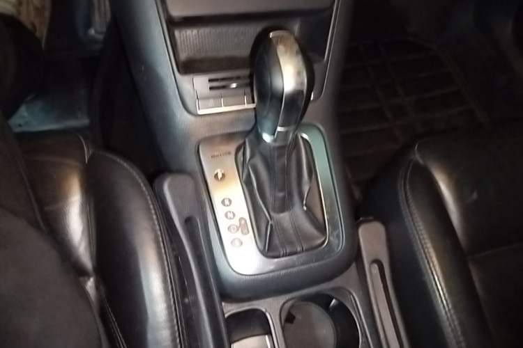 Used Volkswagen Tiguan 2012 1.8TSI Automatic All-Wheel Drive Fashion Edition Gear Lever