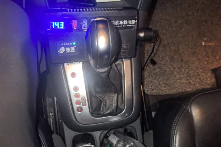 Used Volkswagen Tiguan 2012 1.8TSI Automatic All-Wheel Drive Elite Edition Gear Lever