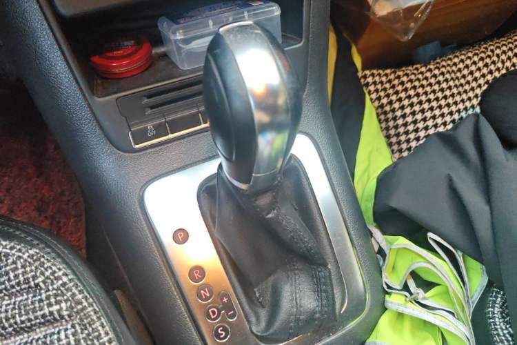 Used Volkswagen Tiguan 2012 1.8TSI Automatic Two-Wheel Drive Trend Edition Gear Lever