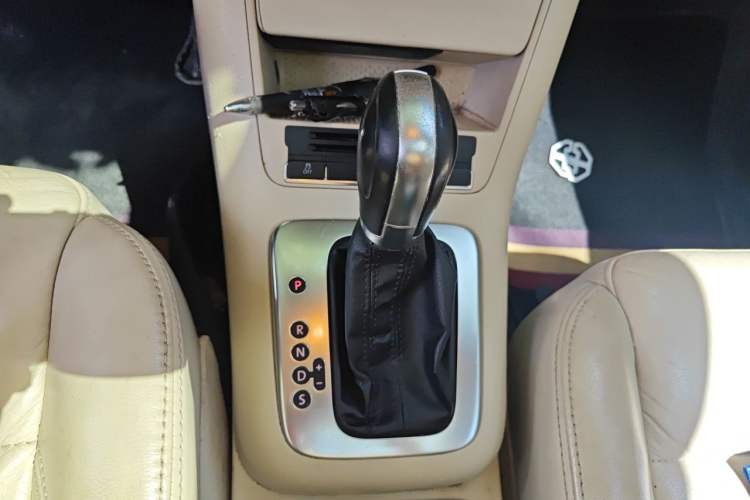 Used Volkswagen Tiguan 2012 1.8TSI Automatic Two-Wheel Drive Elite Edition Gear Lever