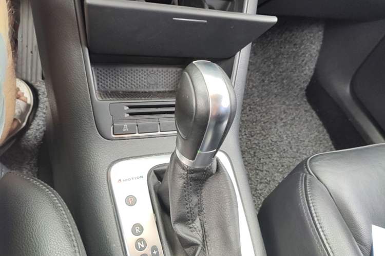 Used Volkswagen Tiguan 2012 1.8TSI Automatic All-Wheel Drive Fashion Edition Gear Lever