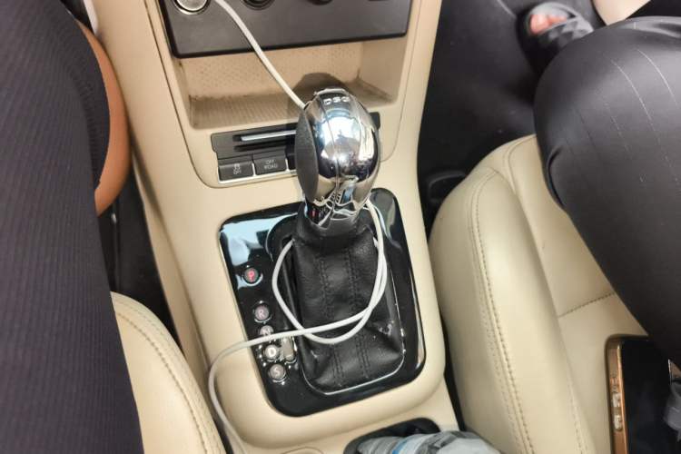 Used Volkswagen Tiguan  Gear Lever