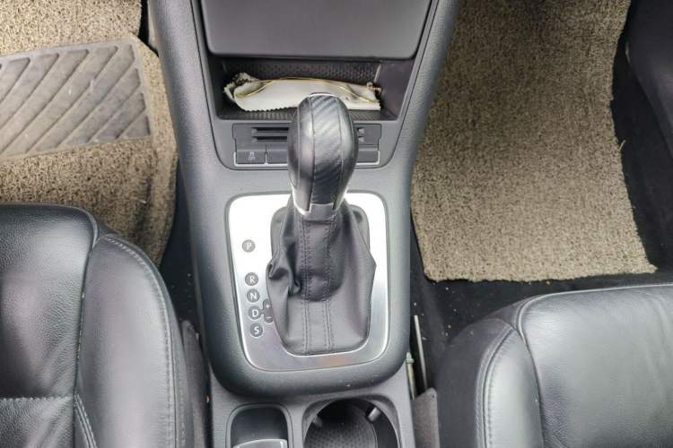 Used Volkswagen Tiguan 2012 1.8TSI Automatic Two-Wheel Drive Trend Edition Gear Lever