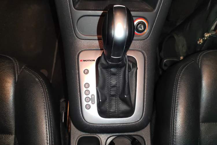 Used Volkswagen Tiguan 2012 2.0 TSI Luxury Edition Gear Lever