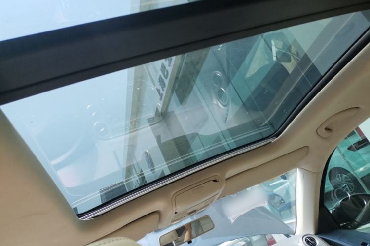 Used Volkswagen Tiguan 2012 1.8TSI Automatic Two-Wheel Drive Elite Edition Headliner