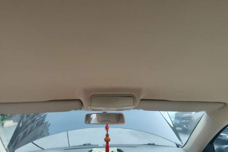 Used Volkswagen Tiguan 2012 1.4TSI Manual Two-Wheel-Drive Urban Edition Headliner