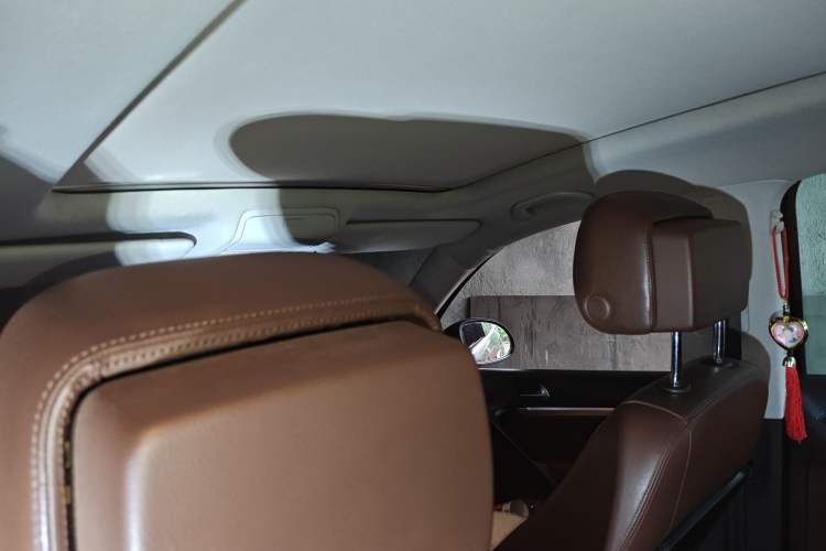 Used Volkswagen Tiguan 2012 2.0 TSI Comfort Edition Headliner
