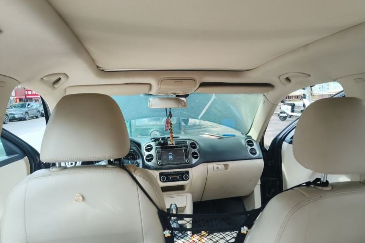 Used Volkswagen Tiguan 2012 1.8TSI Automatic All-Wheel Drive Elite Edition Headliner
