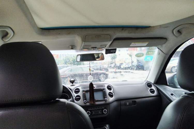 Used Volkswagen Tiguan 2012 1.8TSI Automatic Two-Wheel Drive Elite Edition Headliner