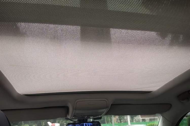 Used Volkswagen Tiguan 2012 1.8TSI Automatic Two-Wheel Drive Zhaoshi Edition Headliner