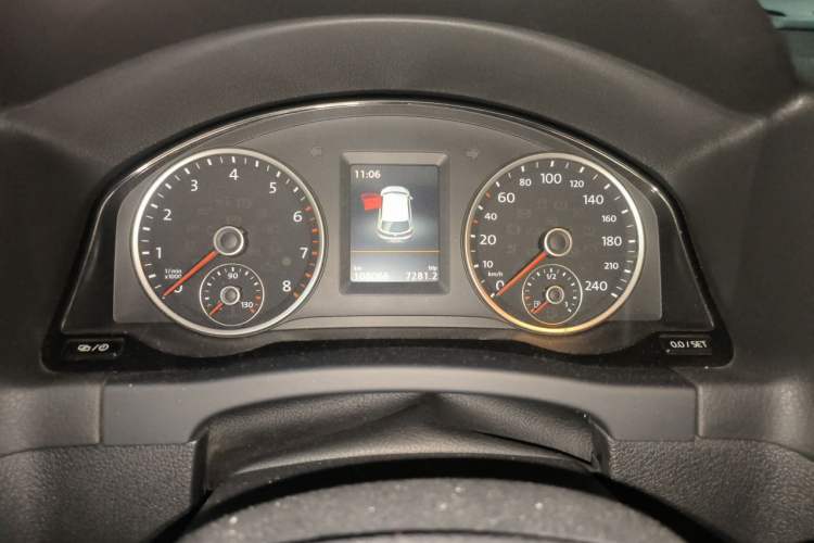 Used Volkswagen Tiguan 2012 2.0 TSI Comfort Edition Instrument Cluster