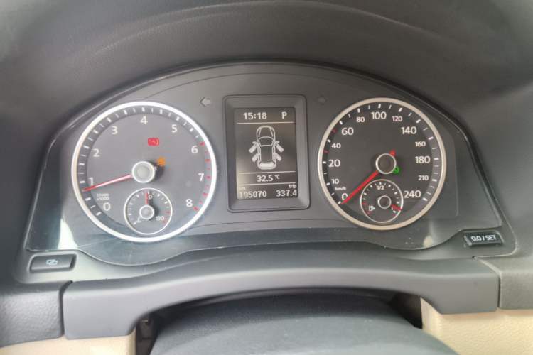 Used Volkswagen Tiguan 2012 1.8TSI Automatic All-Wheel Drive Elite Edition Instrument Cluster