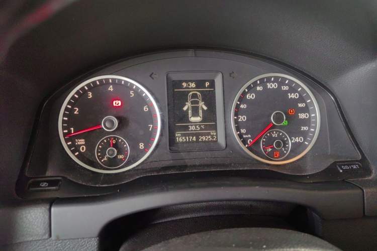 Used Volkswagen Tiguan 2012 1.8TSI Automatic Two-Wheel Drive Elite Edition Instrument Cluster