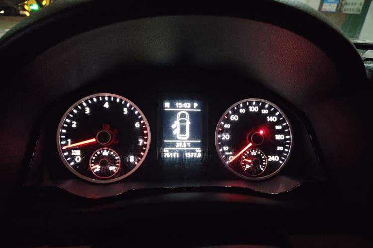 Used Volkswagen Tiguan 2012 1.8TSI Automatic Two-Wheel Drive Elite Edition Instrument Cluster