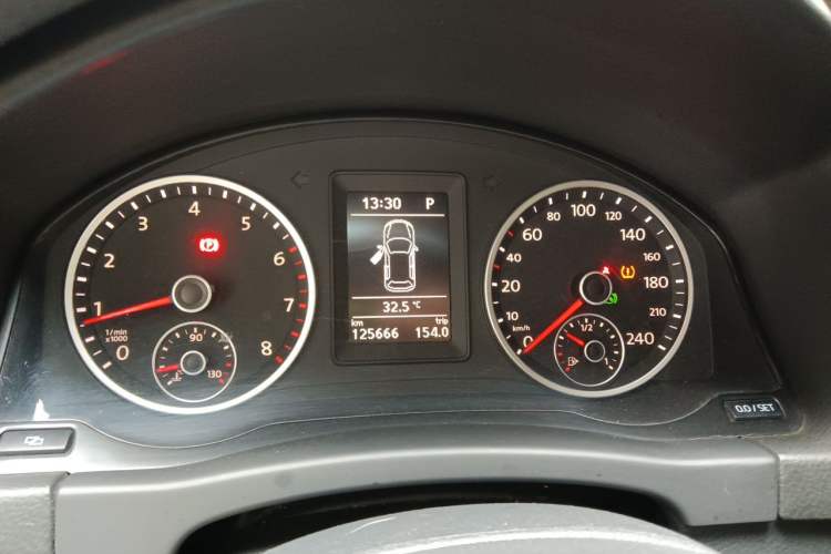 Used Volkswagen Tiguan 2012 1.8TSI Automatic Two-Wheel Drive Urban Edition Instrument Cluster