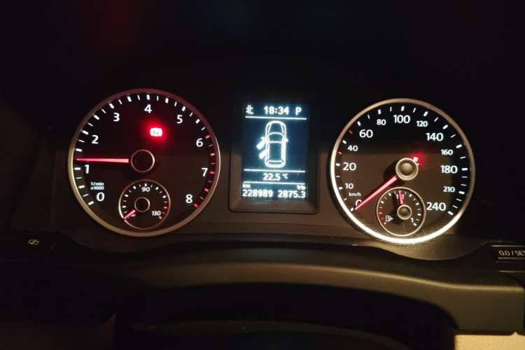 Used Volkswagen Tiguan 2012 2.0 TSI Automatic All-Wheel Drive Flagship Edition Instrument Cluster