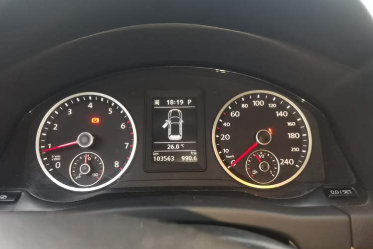 Used Volkswagen Tiguan 2012 1.8TSI Automatic All-Wheel Drive Elite Edition Instrument Cluster