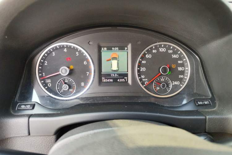 Used Volkswagen Tiguan 2012 2.0 TSI Comfort Edition Instrument Cluster