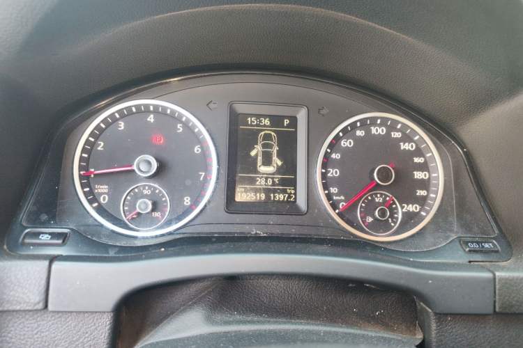 Used Volkswagen Tiguan 2012 1.8TSI Automatic Two-Wheel Drive Urban Edition Instrument Cluster