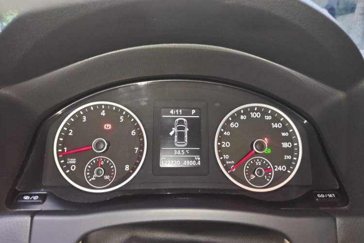 Used Volkswagen Tiguan 2012 1.8TSI Automatic Two-Wheel Drive Urban Edition Instrument Cluster