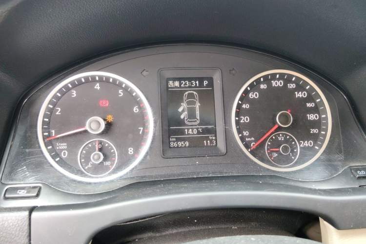 Used Volkswagen Tiguan 2012 1.8TSI Automatic All-Wheel Drive Elite Edition Instrument Cluster