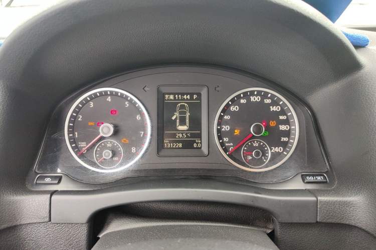 Used Volkswagen Tiguan 2012 1.8TSI Automatic All-Wheel Drive Elite Edition Instrument Cluster