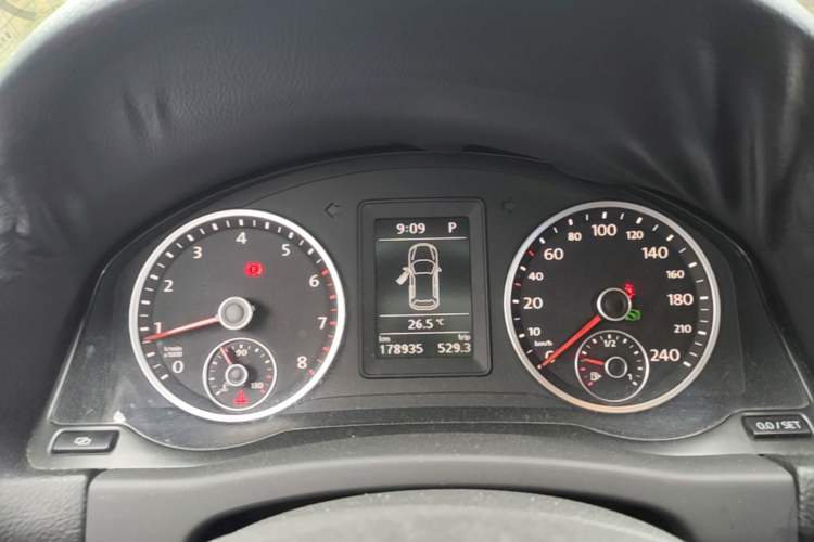 Used Volkswagen Tiguan 2012 1.8TSI Automatic All-Wheel Drive Fashion Edition Instrument Cluster