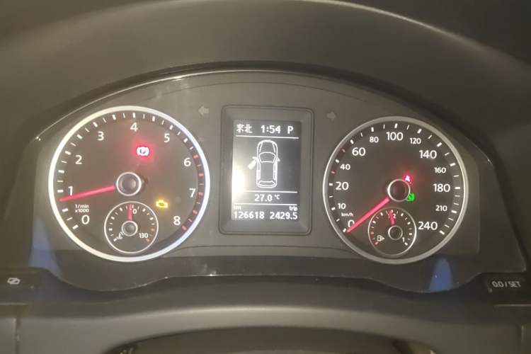 Used Volkswagen Tiguan 2012 1.8TSI Automatic Two-Wheel Drive Elite Edition Instrument Cluster