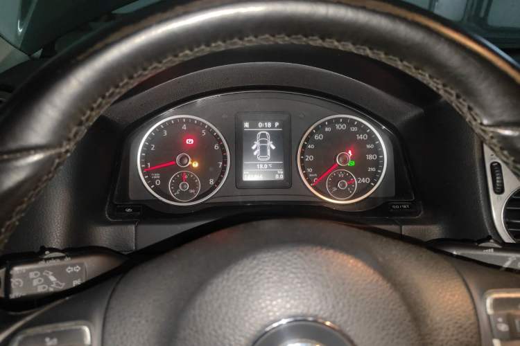 Used Volkswagen Tiguan 2012 1.8TSI Automatic Two-Wheel Drive Elite Edition Instrument Cluster