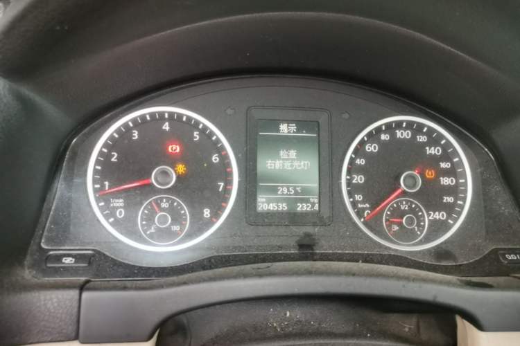 Used Volkswagen Tiguan 2012 1.8TSI Automatic Two-Wheel Drive Elite Edition Instrument Cluster