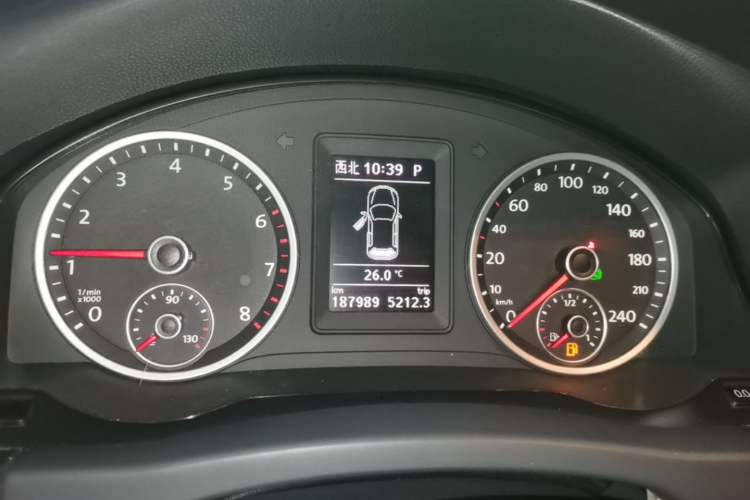 Used Volkswagen Tiguan 2012 2.0 TSI Automatic All-Wheel Drive Elite Edition Instrument Cluster