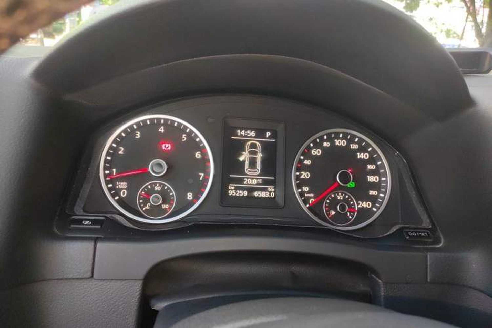 Used Volkswagen Tiguan 2012 2.0 TSI Automatic All-Wheel Drive Flagship Edition Instrument Cluster